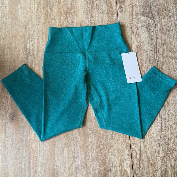 Lululemon Wunder Train High Rise Crop 23” Size 8 - Picture 3 of 5